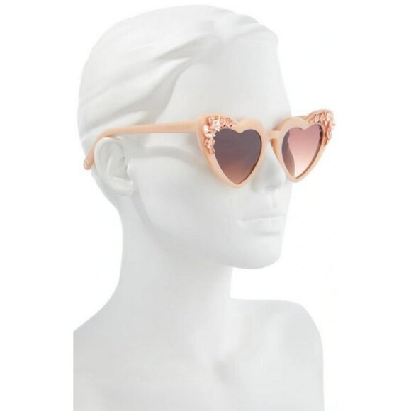 💕LOVESHACKFANCY💕 Amalia Heart Sunglasses ~ Golden Peach NWT - Picture 10 of 16